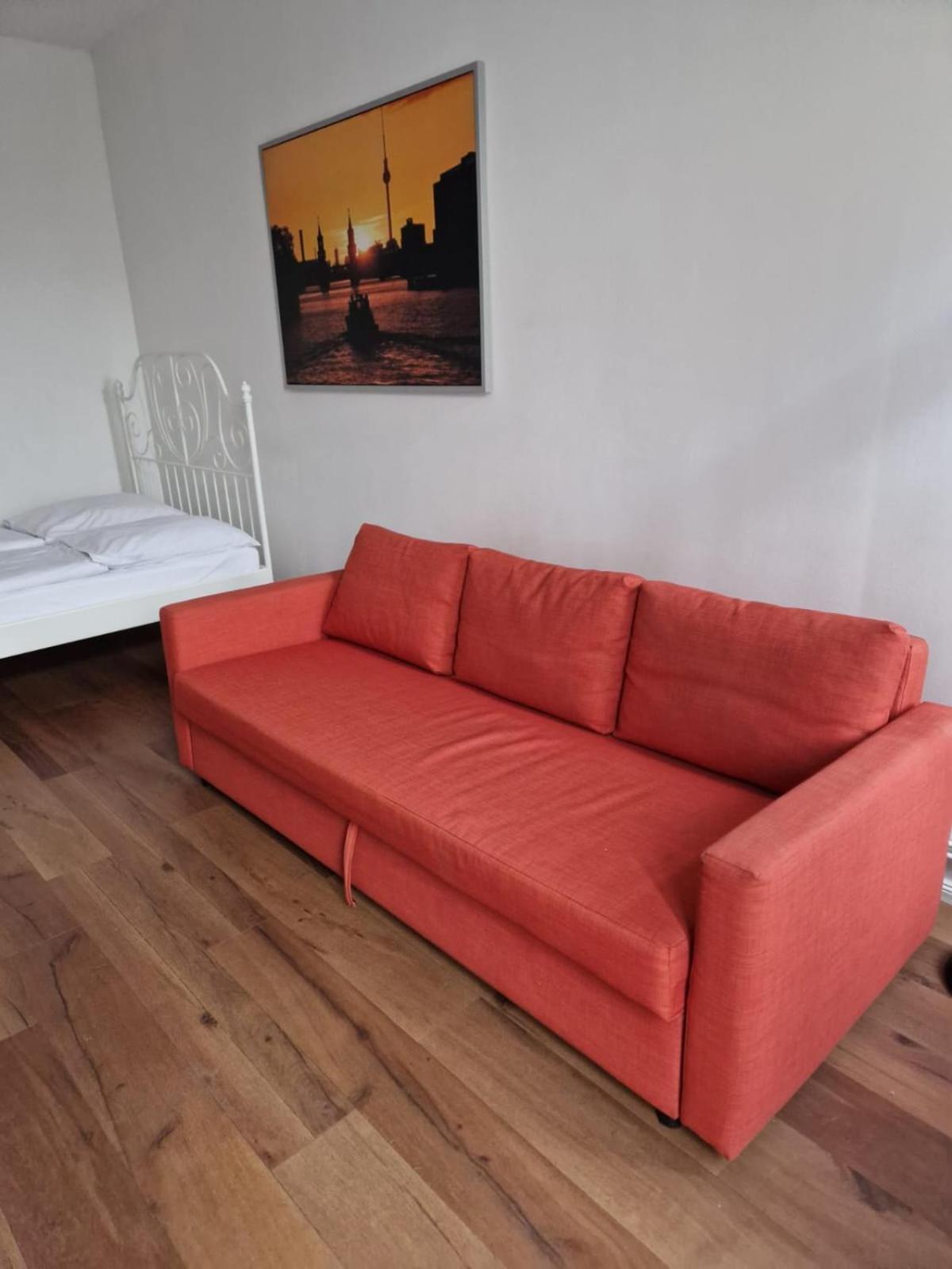 City Studio Apartment For 4, Near Sonnenallee Berlijn Buitenkant foto