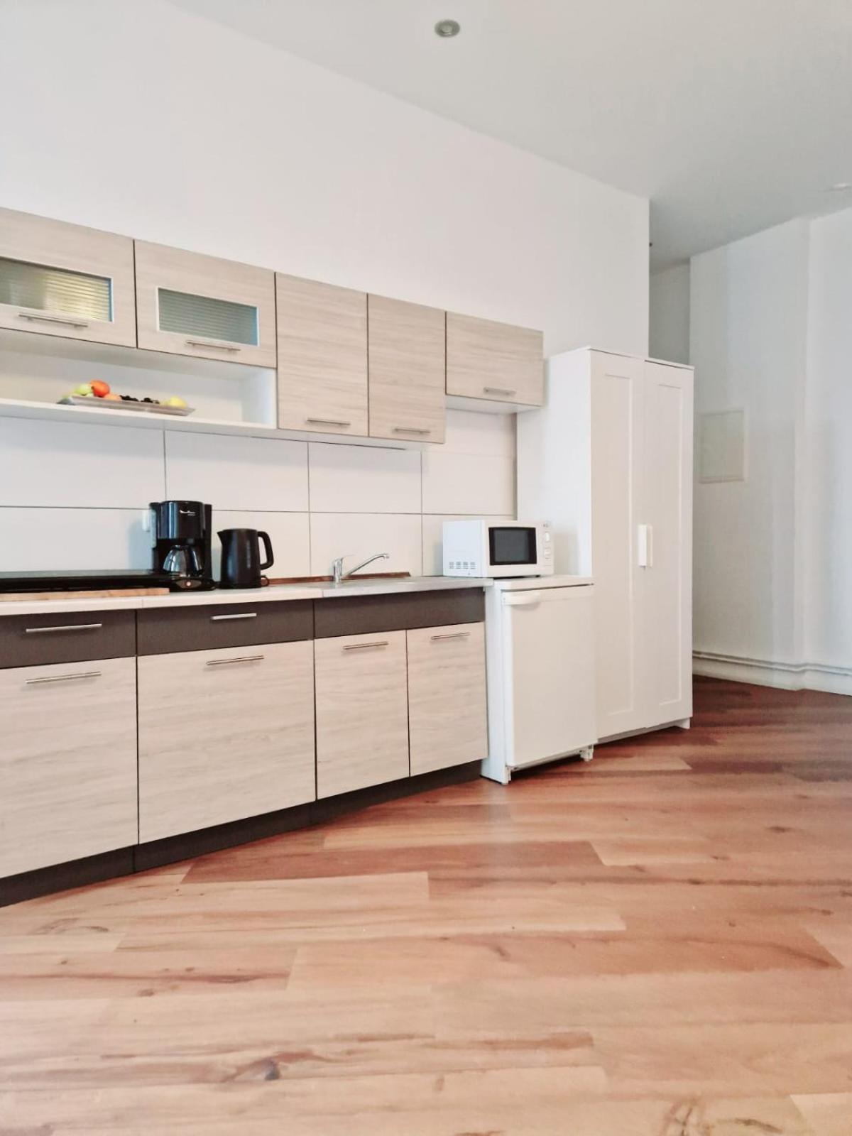 City Studio Apartment For 4, Near Sonnenallee Berlijn Buitenkant foto