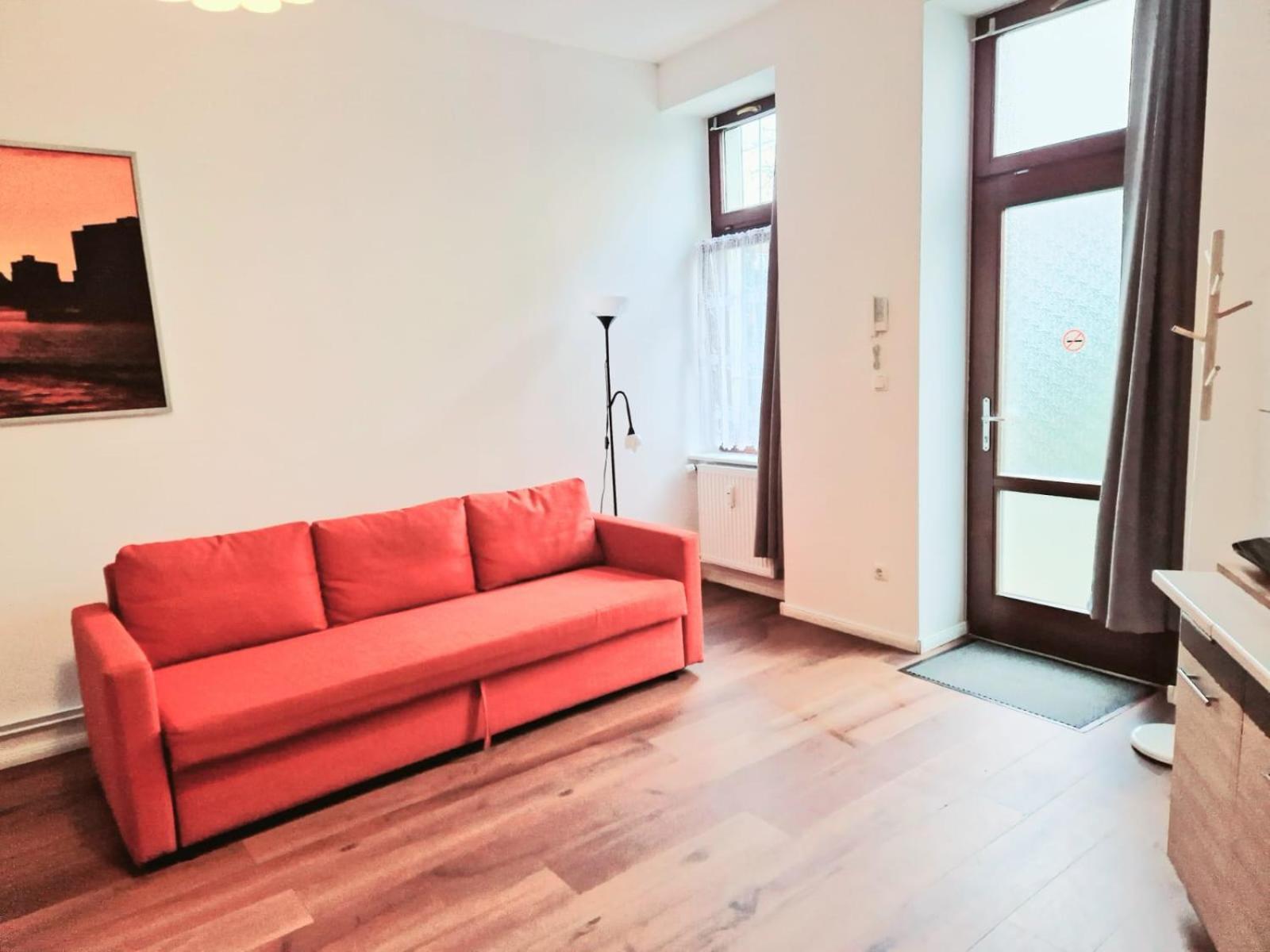 City Studio Apartment For 4, Near Sonnenallee Berlijn Buitenkant foto